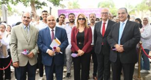 نائب رئيس الجامعة لشئون التعليم والطلاب يشهد رفع وتحية العلم وسط حضور طلابي كبير في مهرجان استقبال العام الجامعي