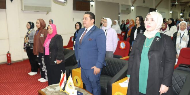تحت عنوان "رائدات المستقبل".. معهد إعداد القادة ينظم برنامجًا تدريبيًا بمشاركة 200 طالبة من الجامعات التكنولوجية
