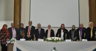 وزير المالية ورئيس جامعة حلوان فى مناقشة رسالة ماجستير بعنوان تعزيز الفكر السلوكي للأطفال