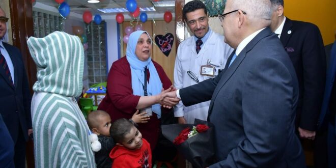 د. الخشت يشيد بقدرات وأداء المعهد القومي للأورام في علاج الأطفال وقبوله للحالات الصعبة والسرطانات النادرة